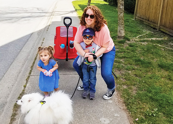 Doriana Pandyra and family