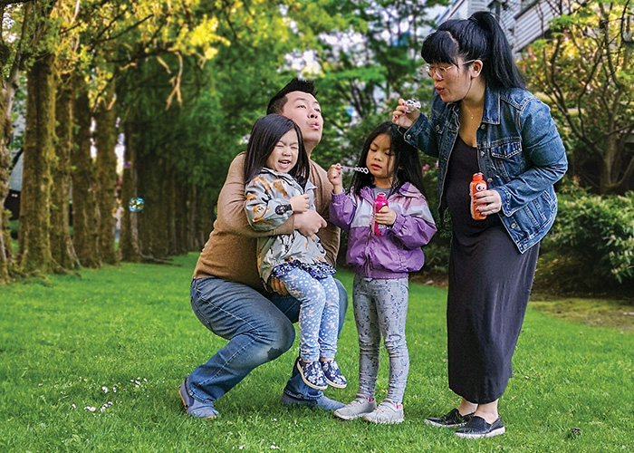 Simon Luong and family