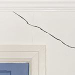 Crack in wall