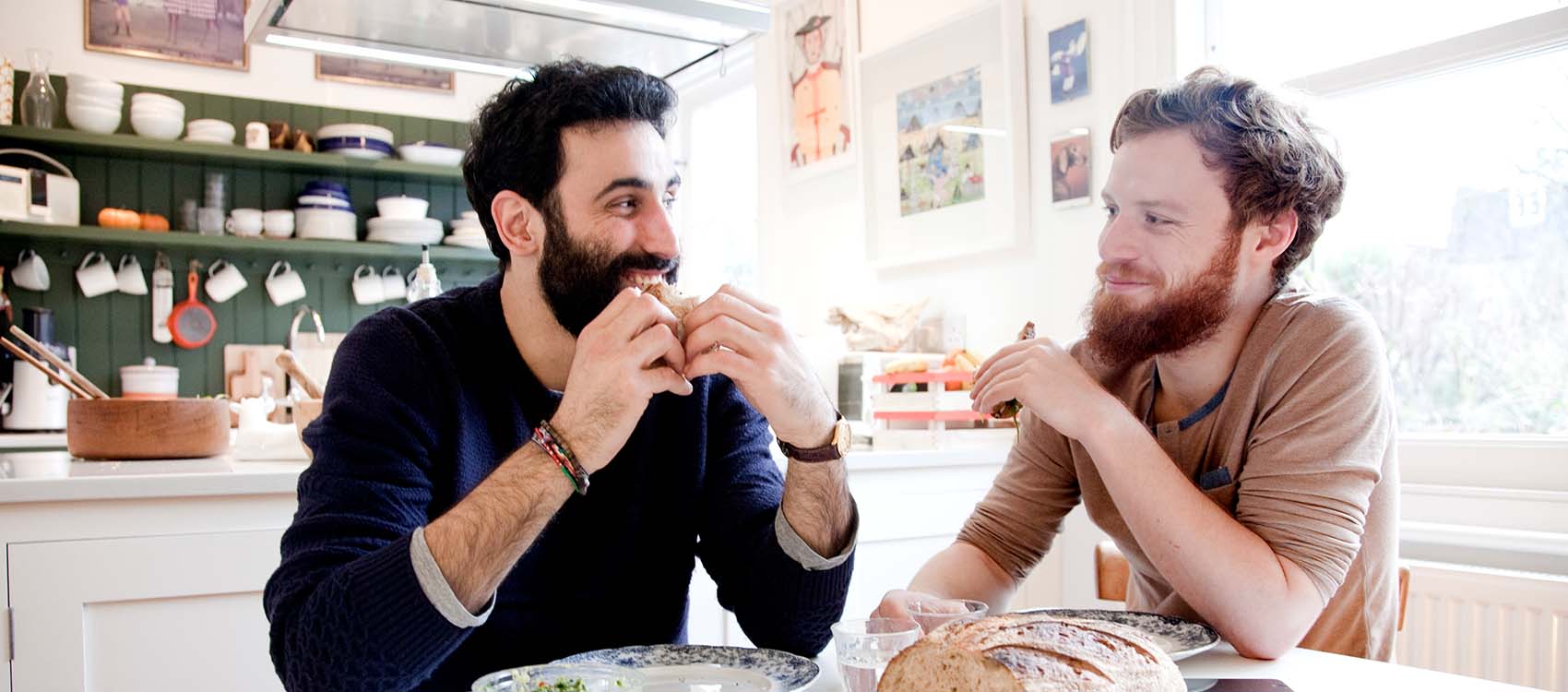 couple eating lunch at home