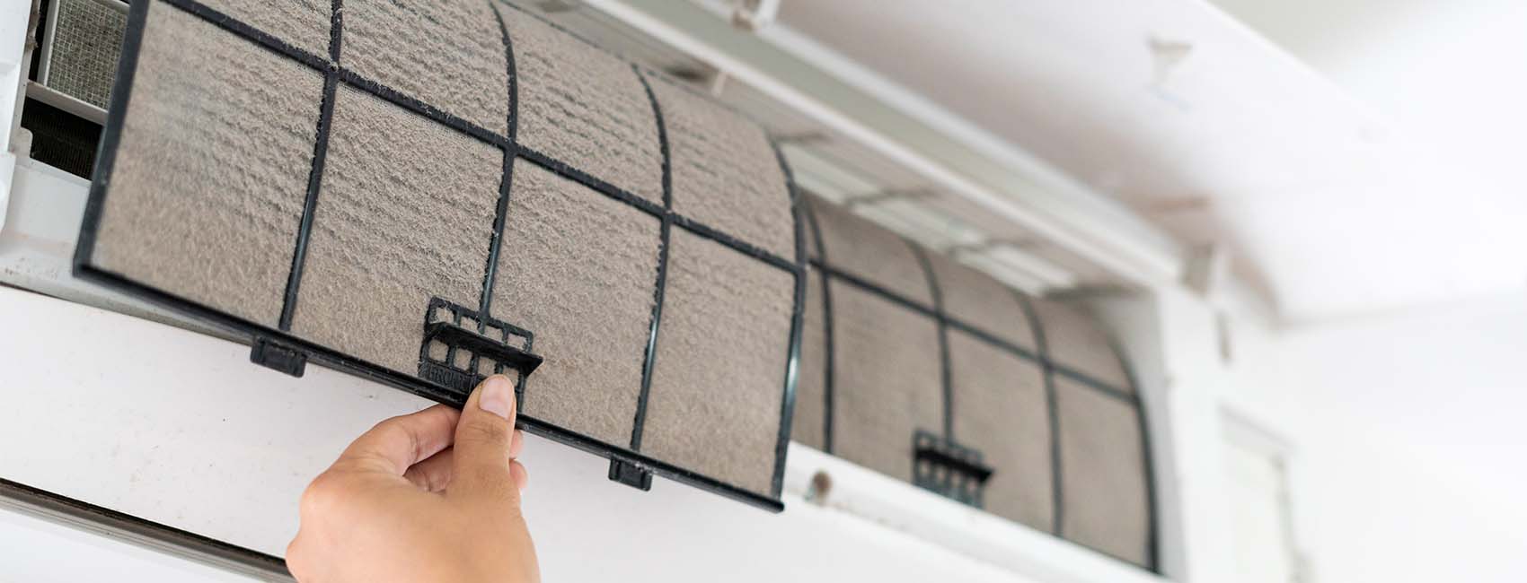 cleaning the air conditioner filter