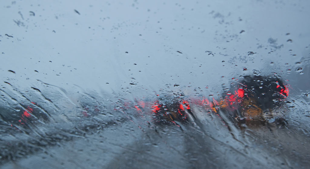 rain and snow on traffic